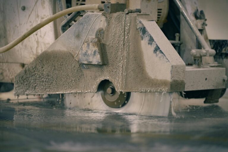 cut asphalt using concrete blade